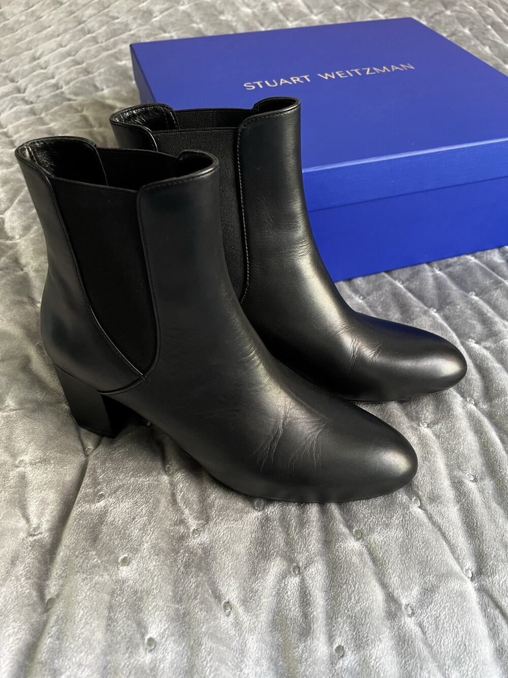 Stuart Weitzman Celina Chelsea Bootie 7.5